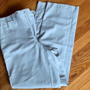 Men's 32x32 khaki Stafford Flat front. Really soft (C2